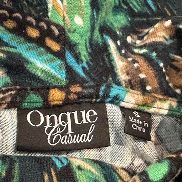 Onque Casuals Size Small Cowl Neck Top Sweater Green Paisley 3/4 Sleeves - Picture 3 of 7